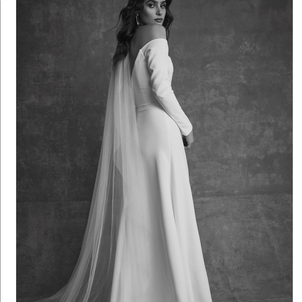 Sarah Seven Blanca Veil